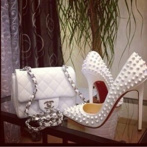 شنطه مع الجزمه